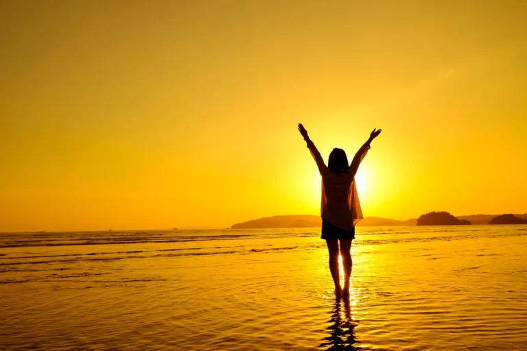 Visual of happy hormones promoting wellness at a top Indian rehabilitation centre