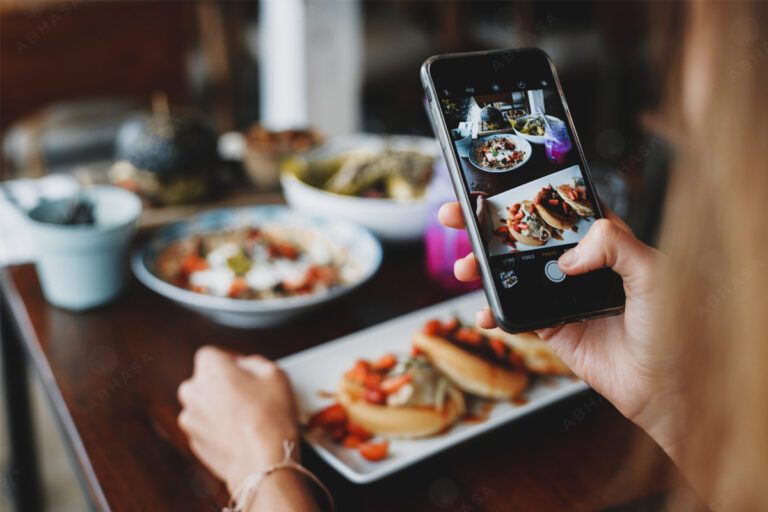 social media influences eating disorders